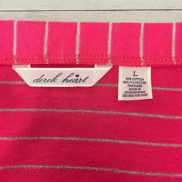 DEREK HEART Metallic Stripe Strapless Belted Top - Picture 4 of 5